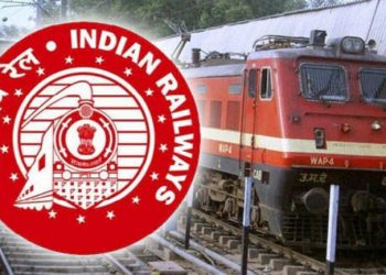 Railway Minister declares 2.50 lakh fresh jobs in Indian railways soon