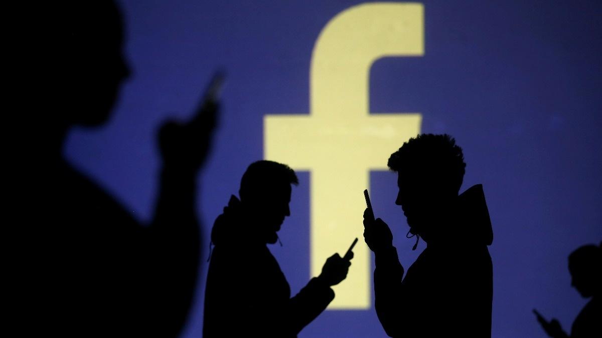 Facebook suspends thousands of apps
