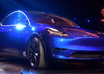 Tesla delivered record number of cars in 2020