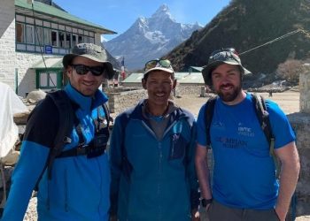 Two war heroes from England on mission to conquer Everest