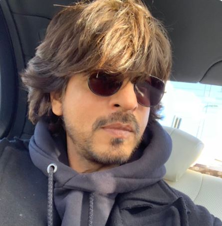 SRK leaves for New York to take part in David Letterman’s show