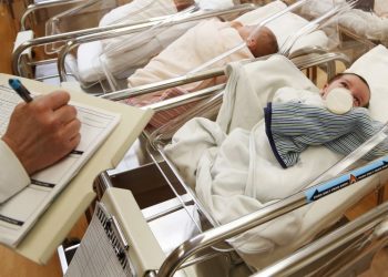 US birth rates hit another record low in 2018
