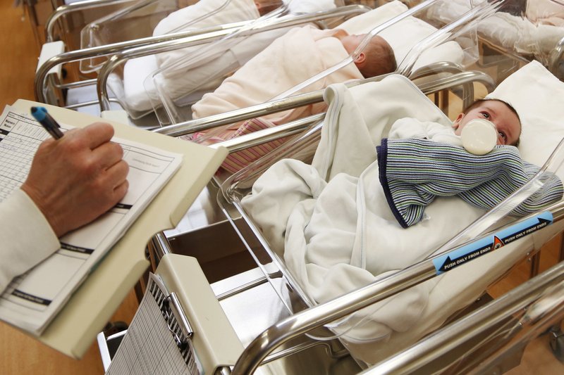 US birth rates hit another record low in 2018