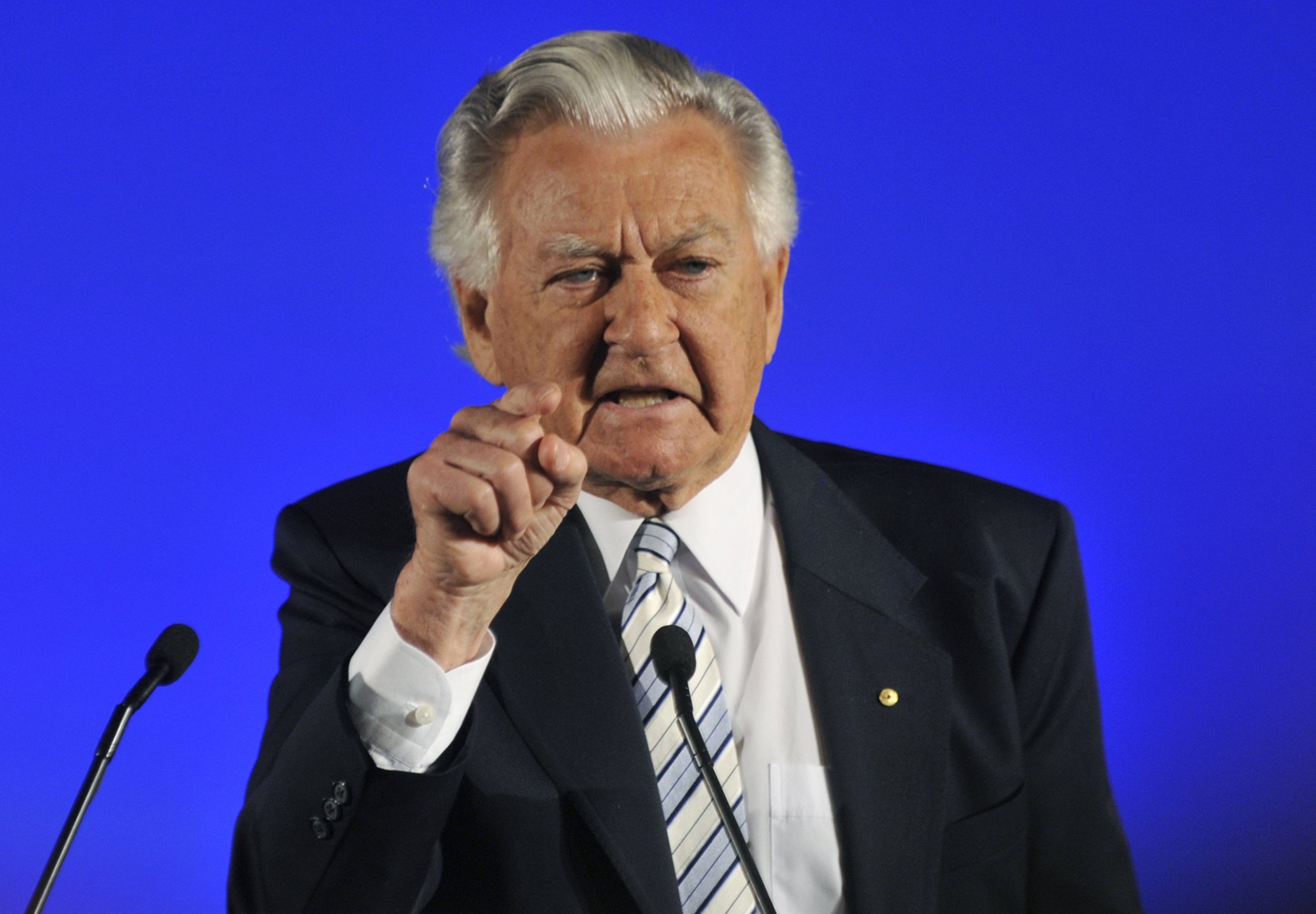 Ex-Australian PM Bob Hawke dies at 89
