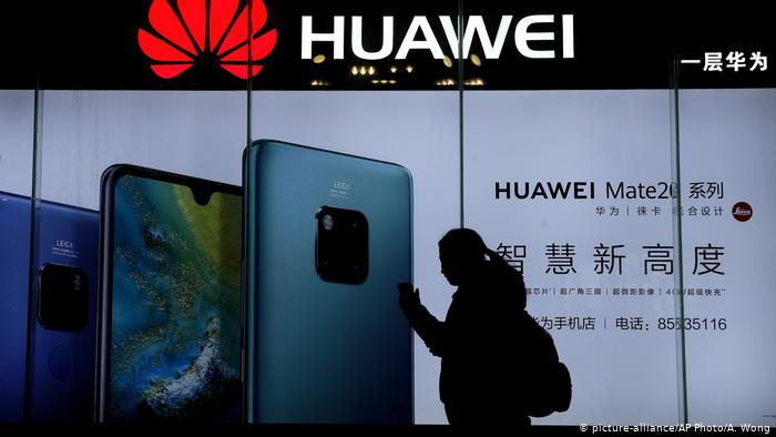 Using Huawei in UK 5G network ‘madness’, says US