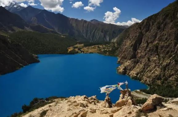 Tourists demand construction of infrastructures to reach Shey Phoksundo Lake