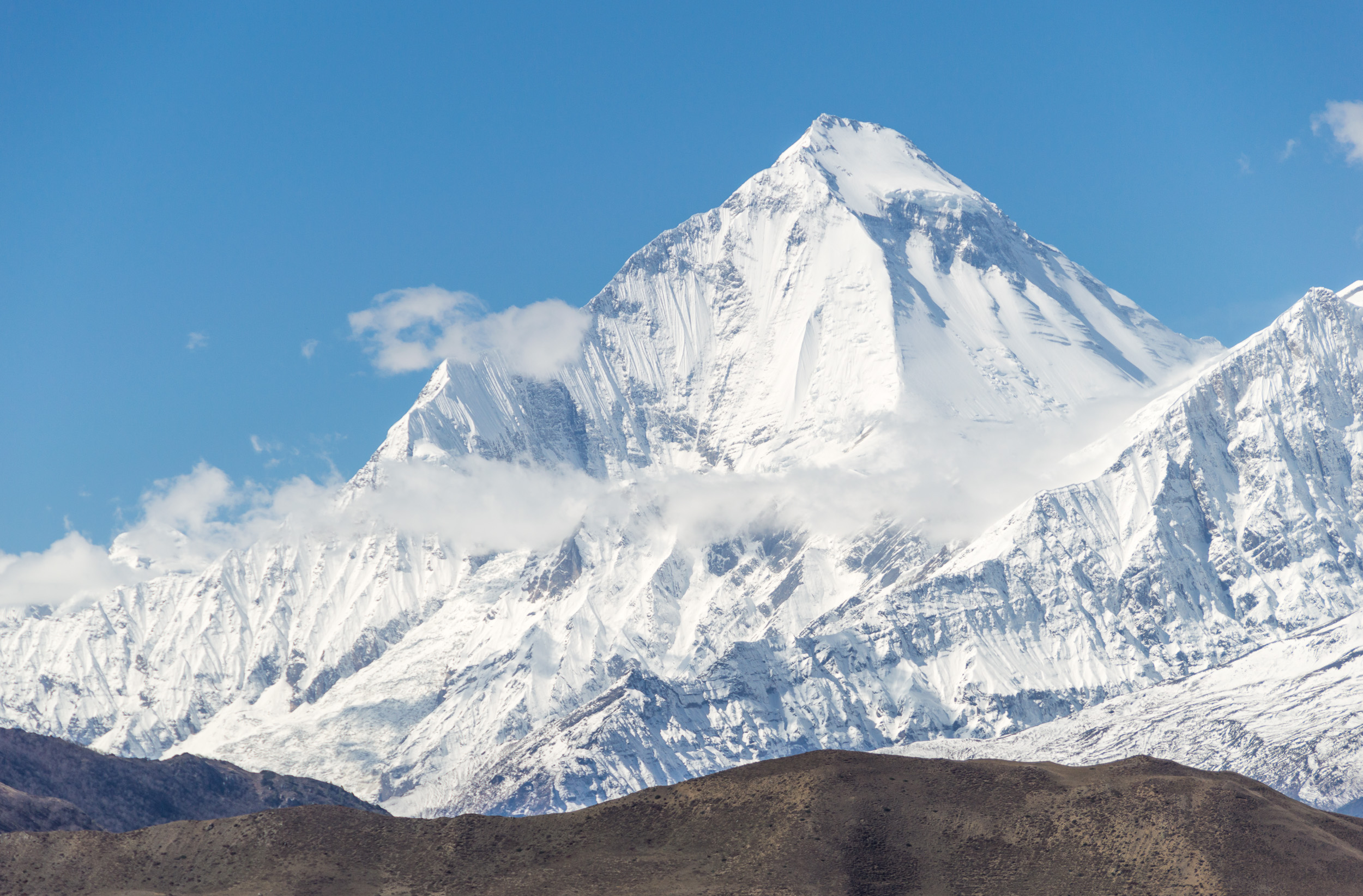 Climbers make rare ascent of Mt. Manaslu, first in 45 years