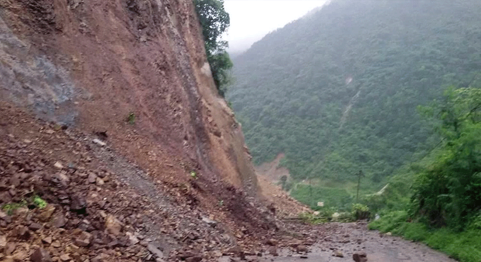 Narayangadh-Muglin road again disrupted by landslide