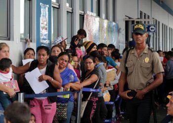 Peru closes door on Venezuelans