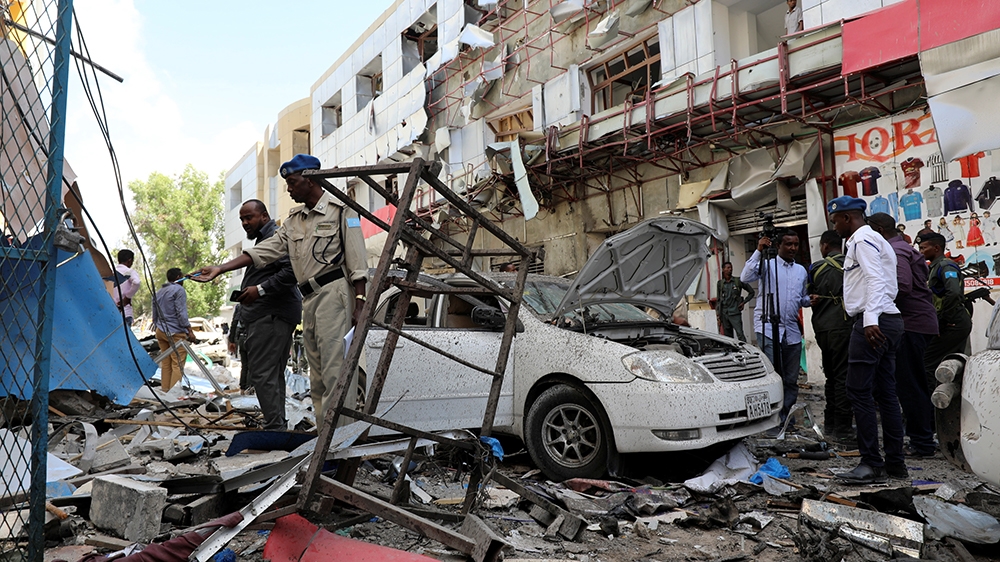 10 killed in Mogadishu car bombings