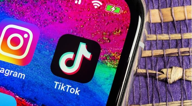 Teenager shot dead while posing for TikTok video