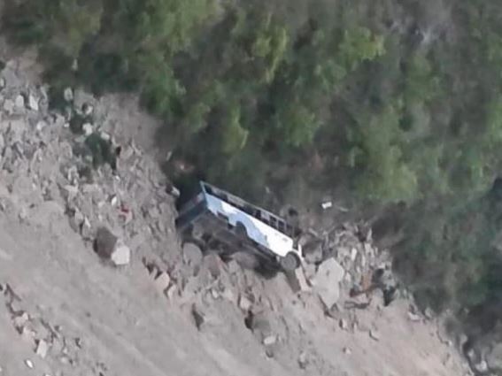 2 die after bus falls into deep gorge in India’s Uttarakhand
