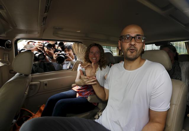 Indonesia grants clemency to Canadian teacher convicted of sex abuse