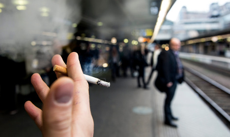 Smoking cigarettes may increase depression risk: Study