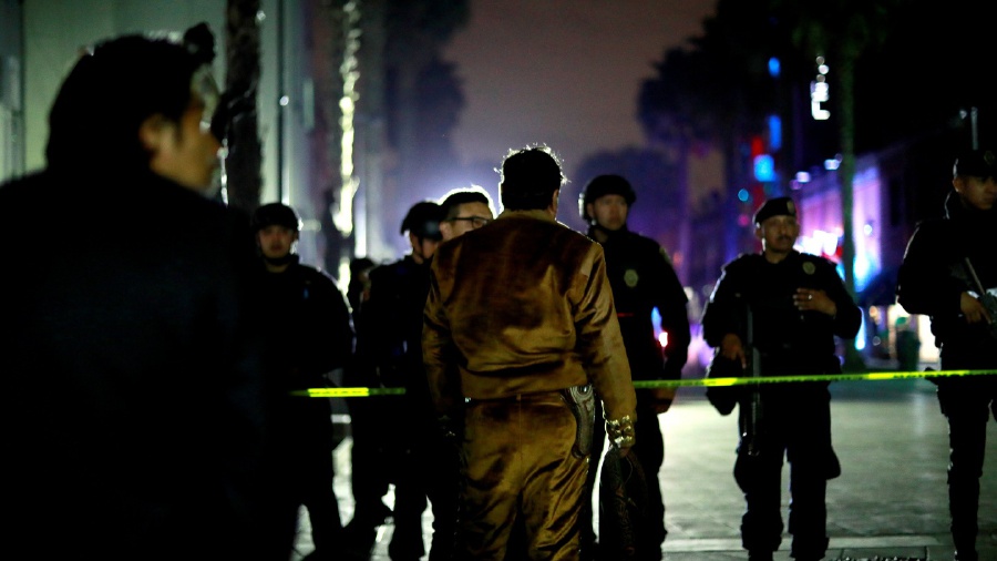 Gunmen kill five detainees in Mexico police station