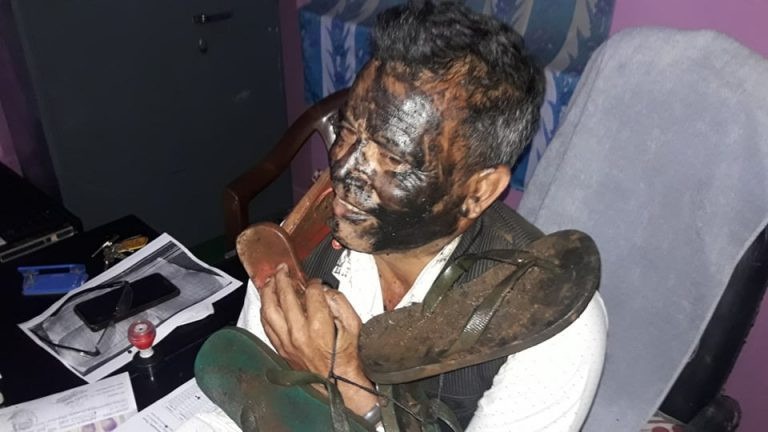 Unidentified gang smears soot on ward chairman’s face