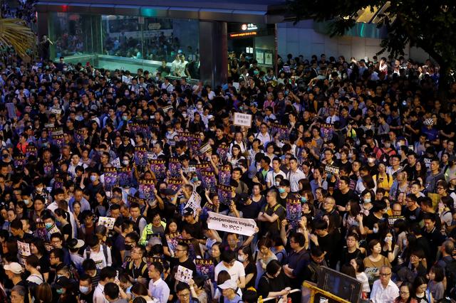 Thousands of Hong Kong civil servants rally in support of protesters