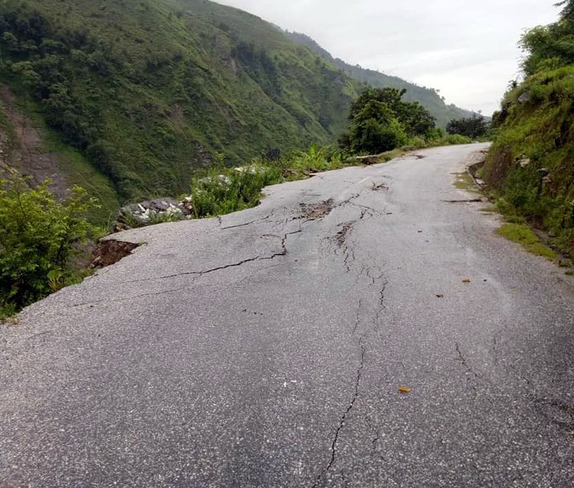 Landslide blocks Sanfe-Martadi road