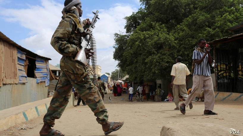 Car bombs hit military base in Somalia