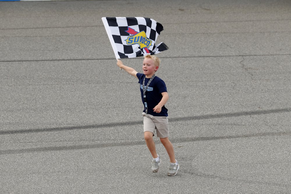 Kevin Harvick wins NASCAR Cup race