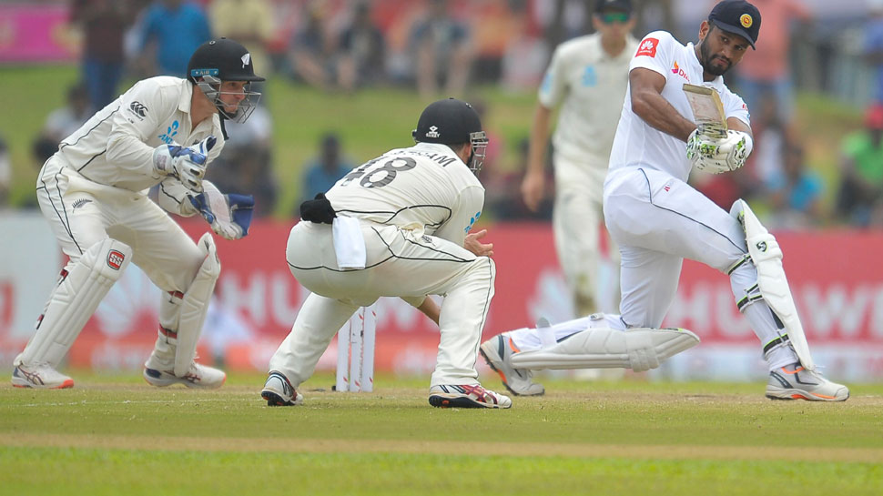 Sri Lanka beats New Zealand by 6 wickets, takes 1-0 lead