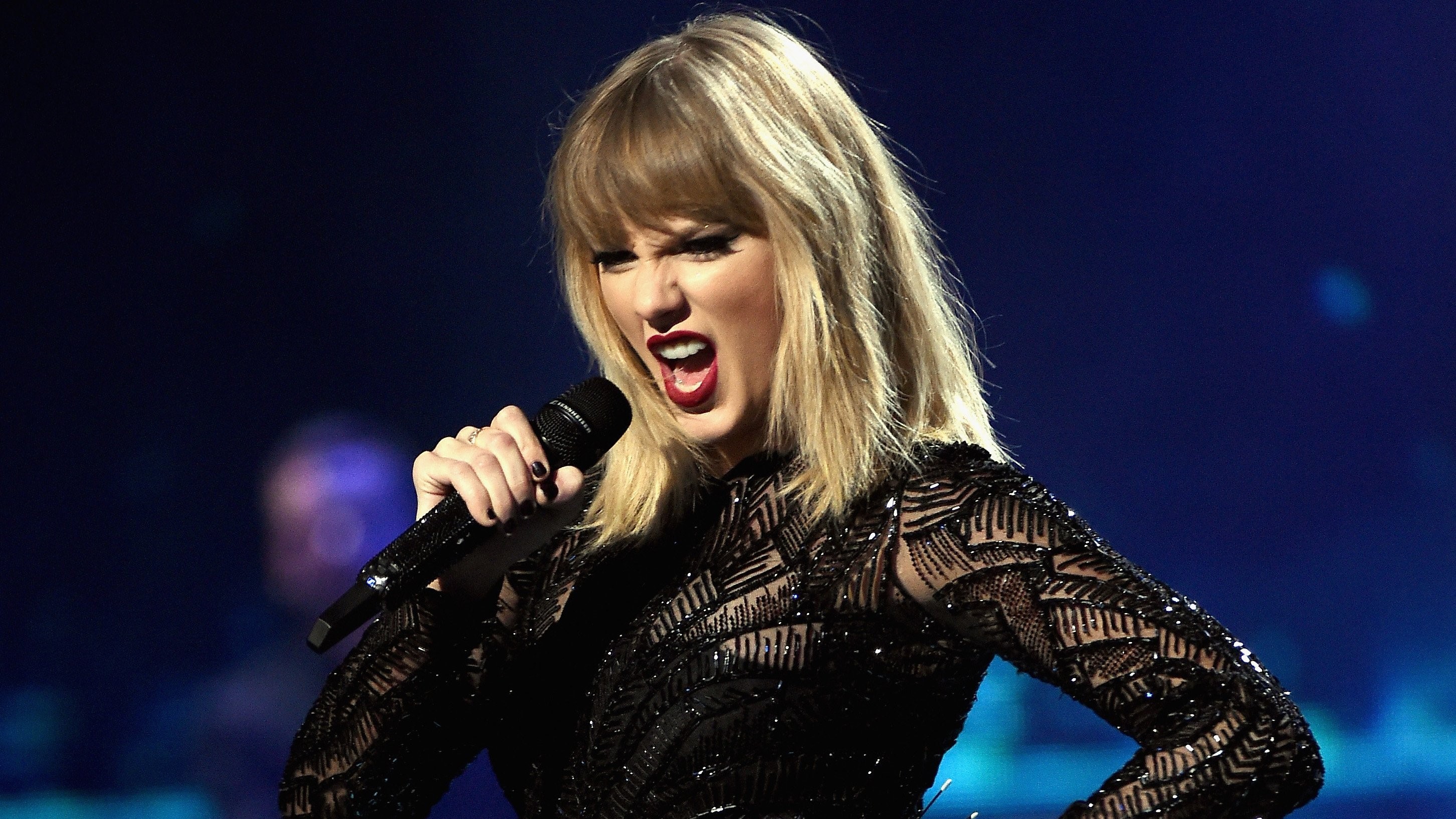 Taylor Swift announces 2020 tour with only 2 US stops