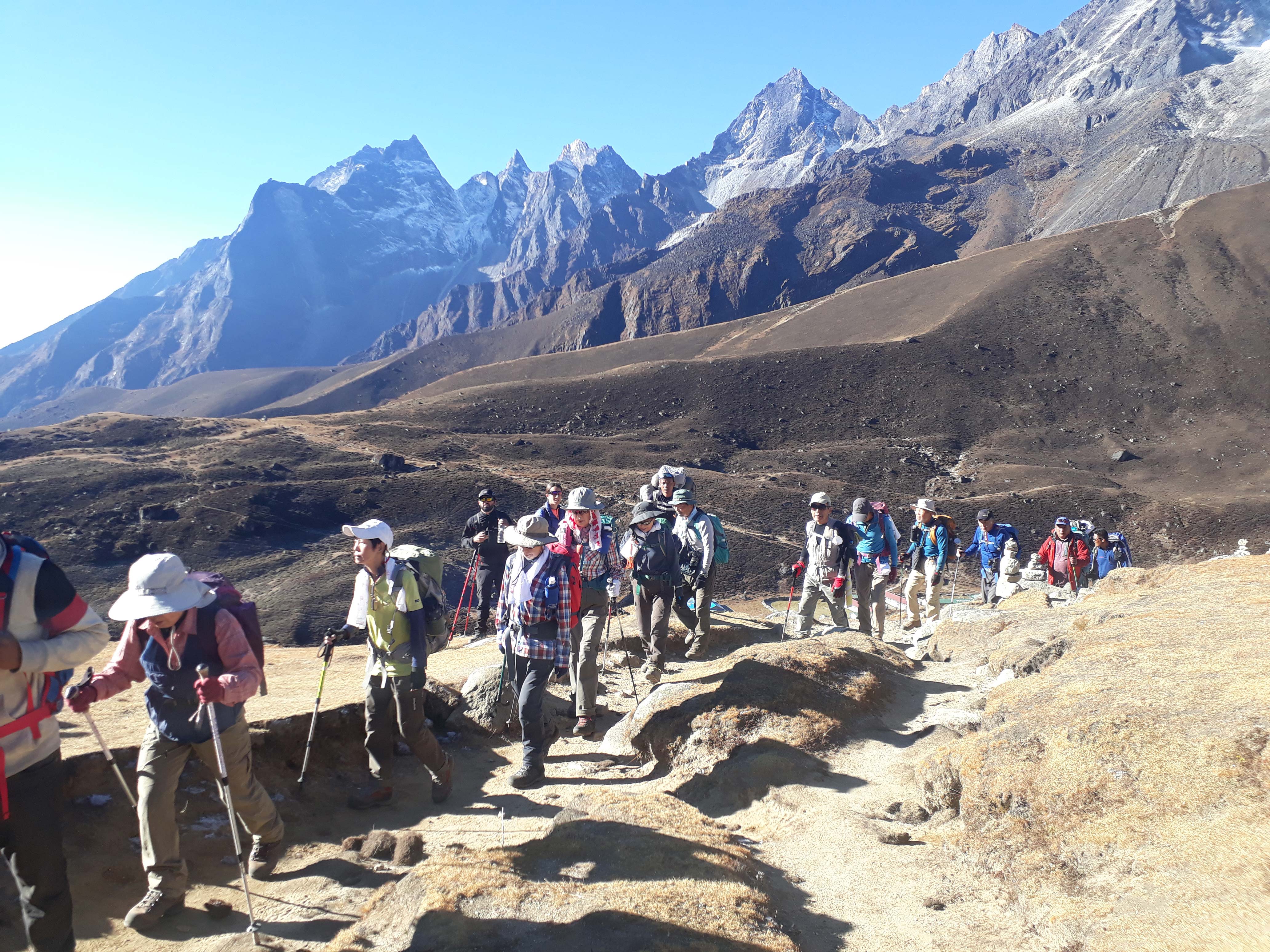 Nepal collects over US$500,000 revenue from autumn mountaineering season