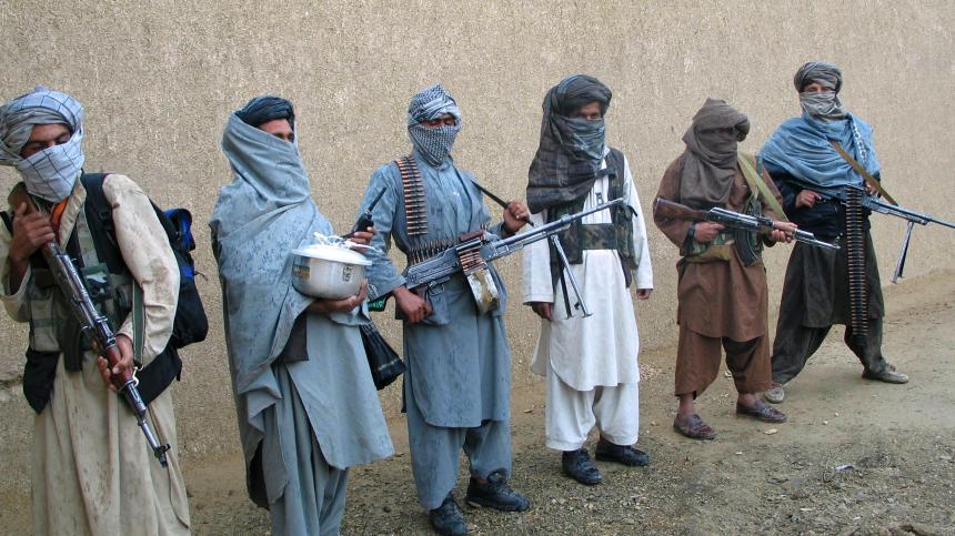 Taliban kills 28 police officials amid Doha peace talks
