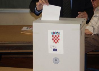 Croatia calls December presidential poll