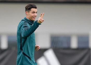 Cristiano Ronaldo becomes first person to hit 200 mln followers on Instagram