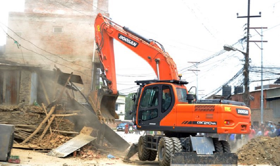 Tension grips Barhabise after sheds demolished, curfew clamped
