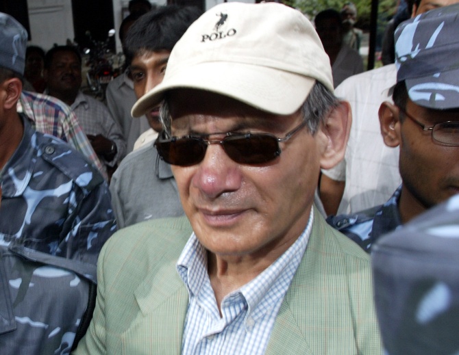 Sobhraj to be sent to France today