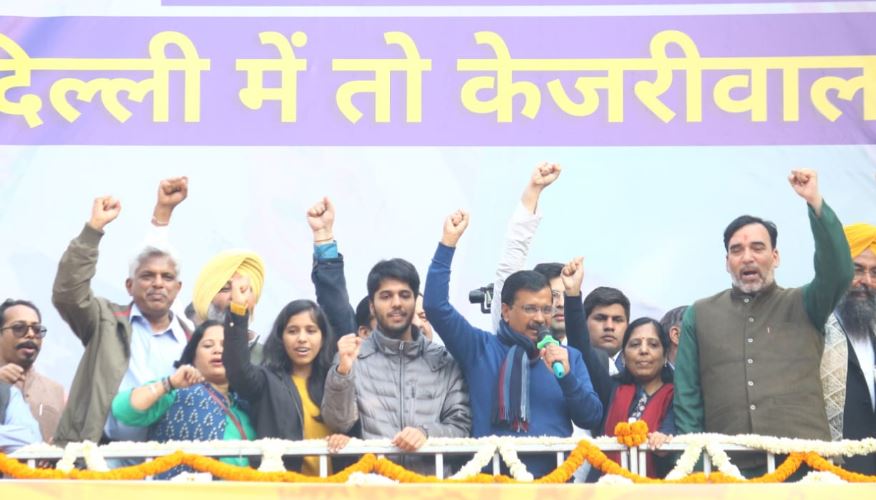 Arvind Kejriwal to take oath as Delhi CM today