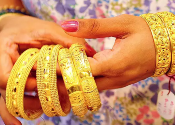 Gold price sets new record; traded at 107,500 per tola today