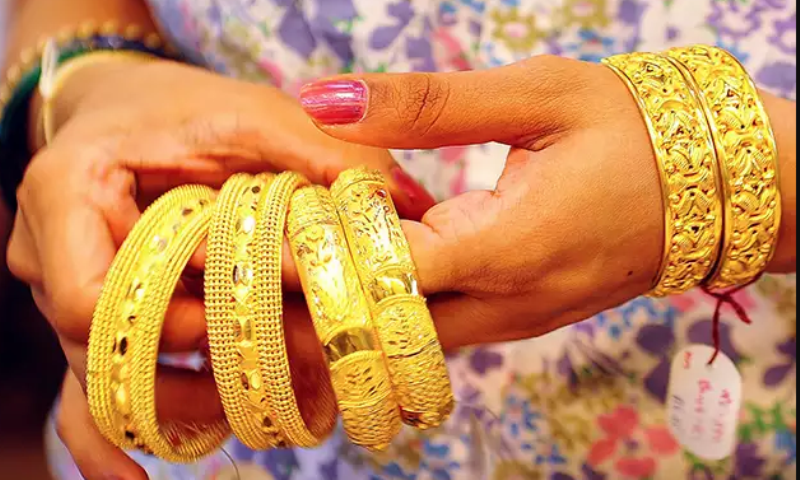 Gold price up by Rs 800 per tola today