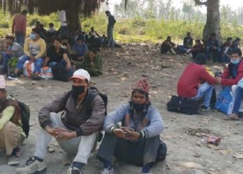 Rescue of stranded Nepalis goes on along border in Kailali