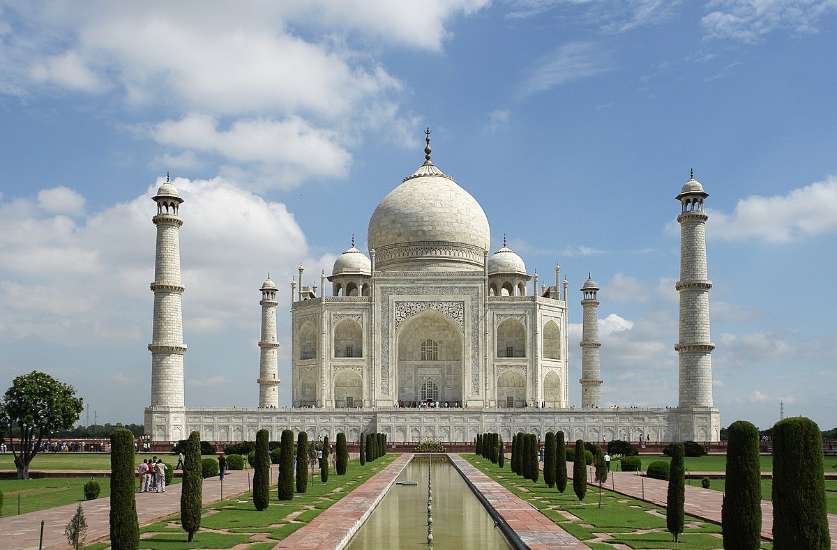 Taj Mahal bomb scare turns out to be hoax