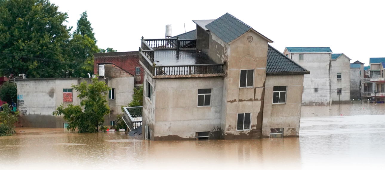 Yangtze river in the throes of third flood peak, 45 million affected