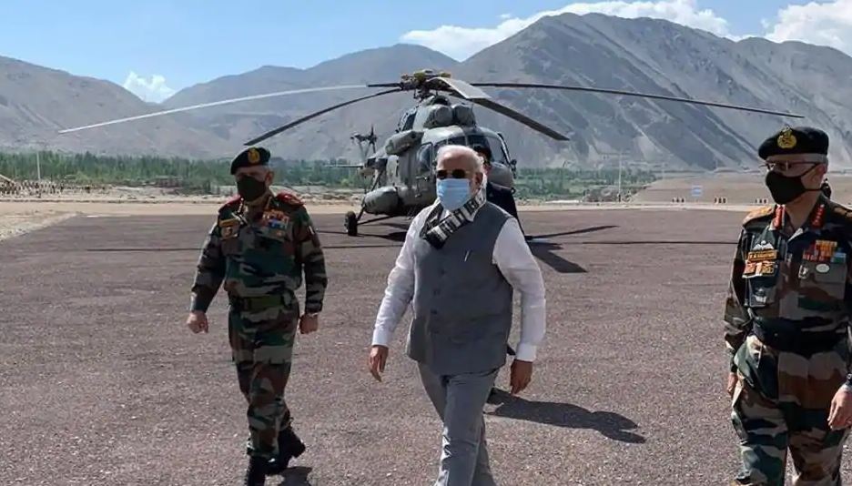 India’s PM Modi interacts with army in Ladakh