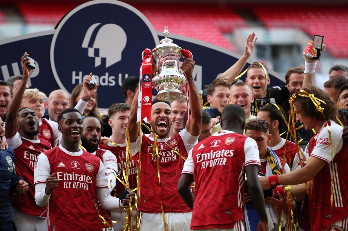 Arsenal beats Chelsea to clinch FA Cup trophy