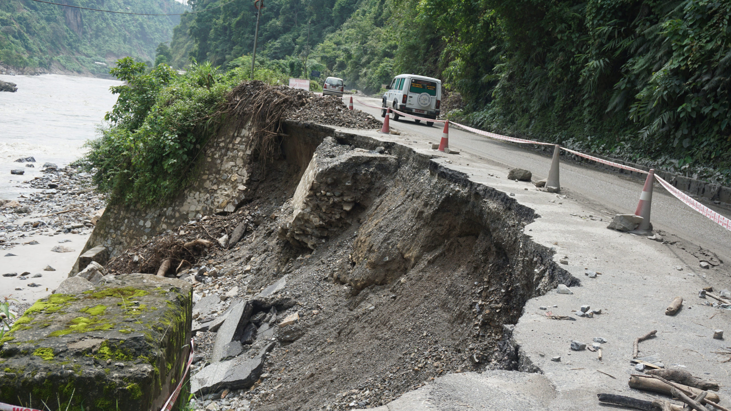 Rain-triggered disasters obstruct 13 major highways