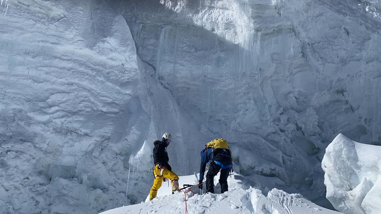 160 climbers get permission to climb Mt Manaslu « Khabarhub