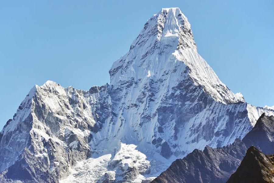 Three mountaineering groups get permission to climb mountains in winter