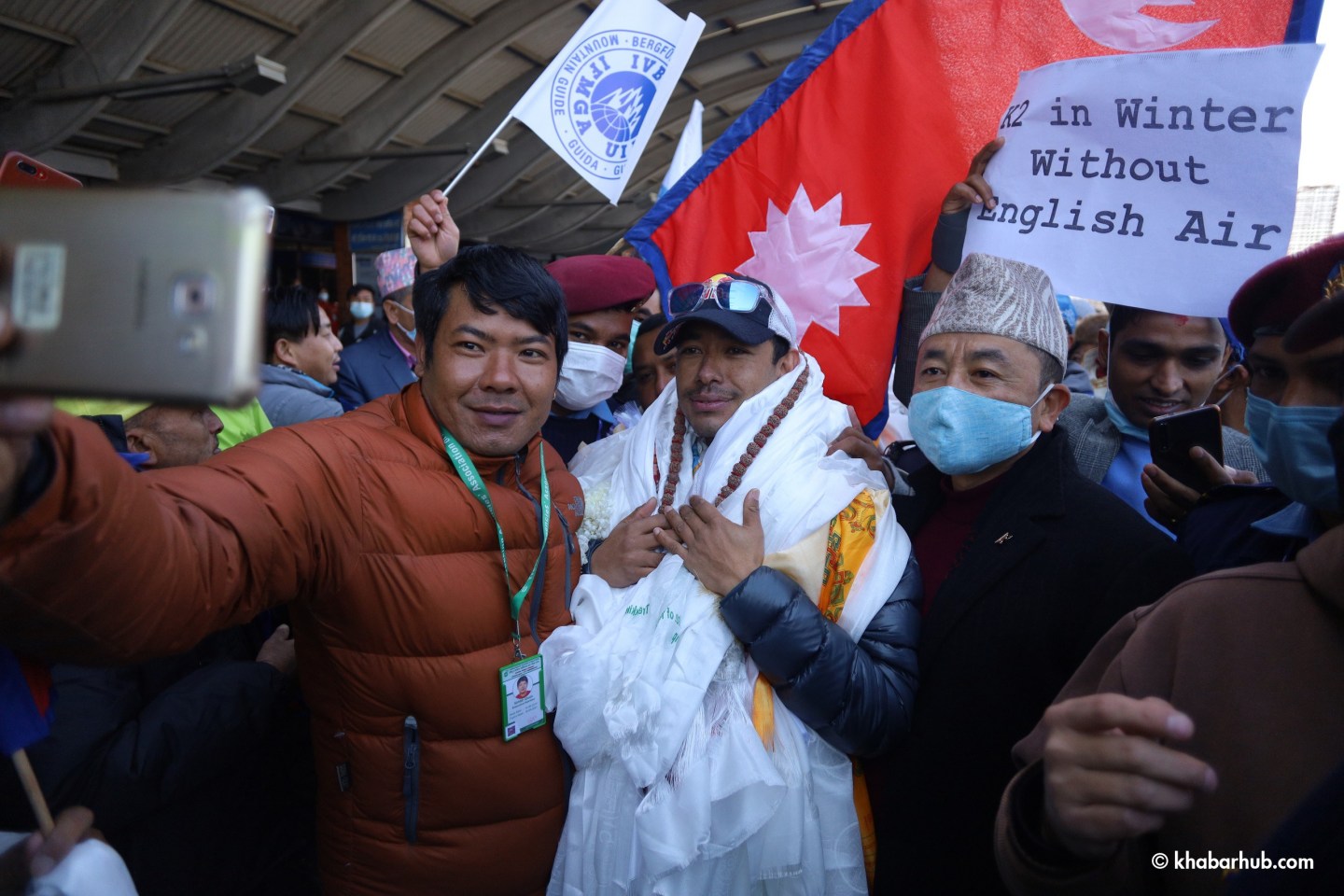 K2 winter summiteers receive a hero’s welcome home