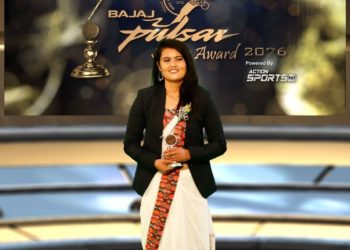 Aruna Shahi wins People’s Choice Award at Sports Award