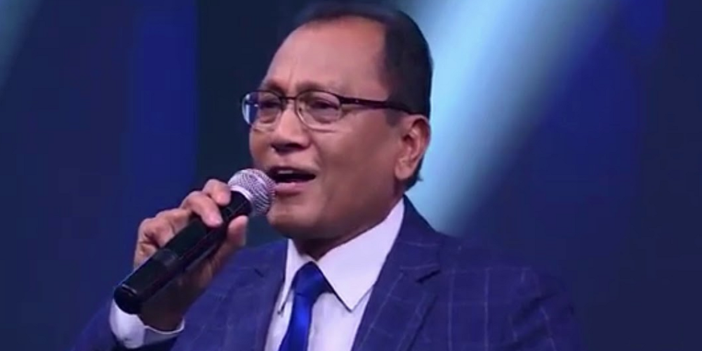 Singer Deep Shrestha resumes duty as coach of The Voice of Nepal