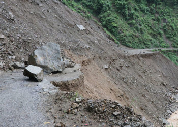 Mid-hill highway blocked in Mahabhir