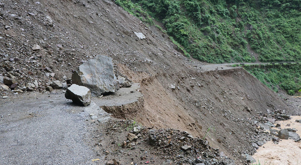 Dry landslide disrupts Galchhi-Devighat road section