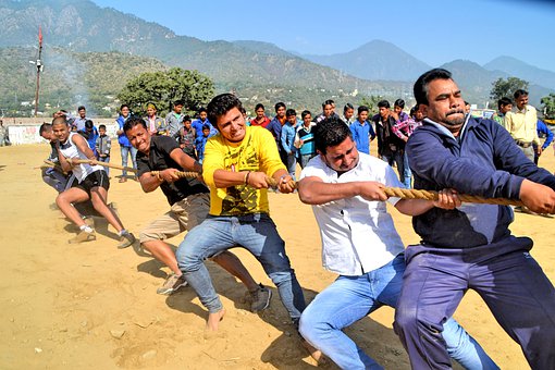 Tug of sale war in hindi