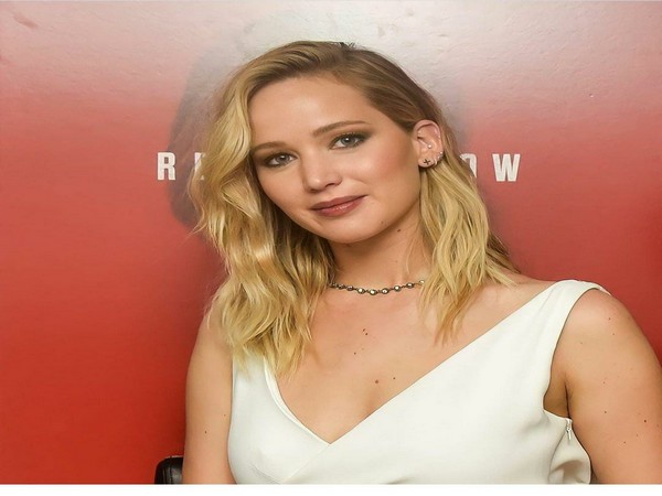 Pregnant Jennifer Lawrence attends rally for abortion justice